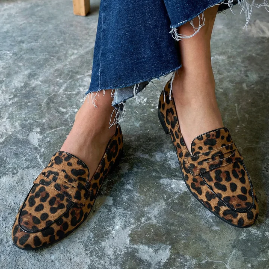 Zaria - Odważne buty w panterkę